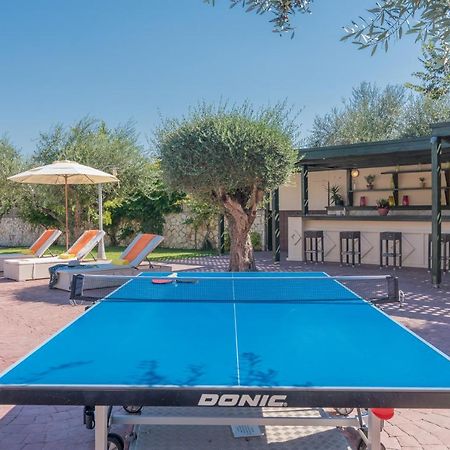Astarte Villas - Istar Villa With Tennis Court Makhairádhon Exteriér fotografie