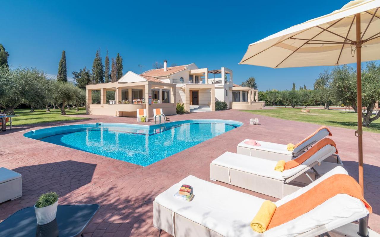 Astarte Villas - Istar Villa With Tennis Court Makhairádhon Exteriér fotografie