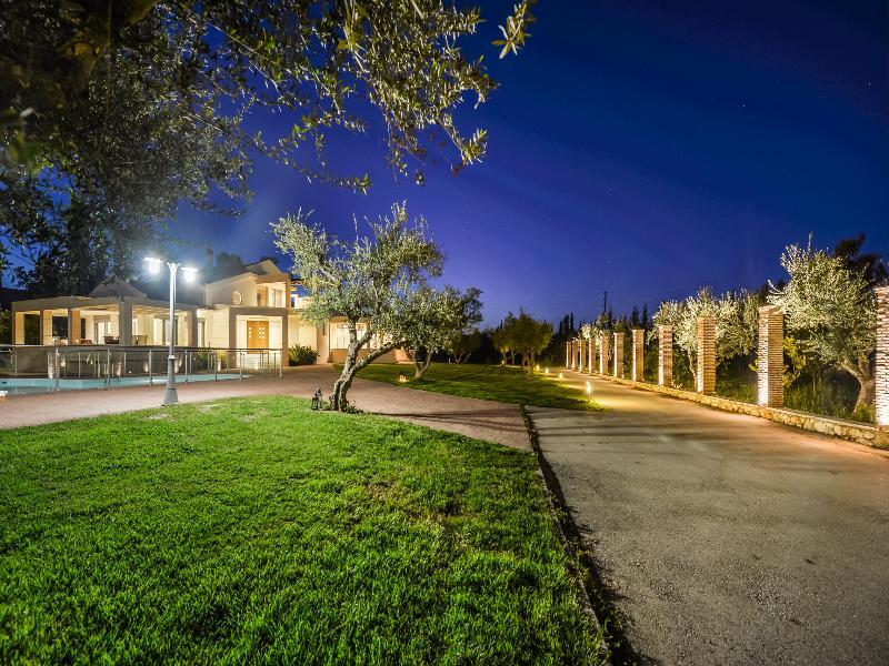 Astarte Villas - Istar Villa With Tennis Court Makhairádhon Exteriér fotografie