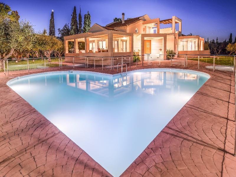 Astarte Villas - Istar Villa With Tennis Court Makhairádhon Exteriér fotografie